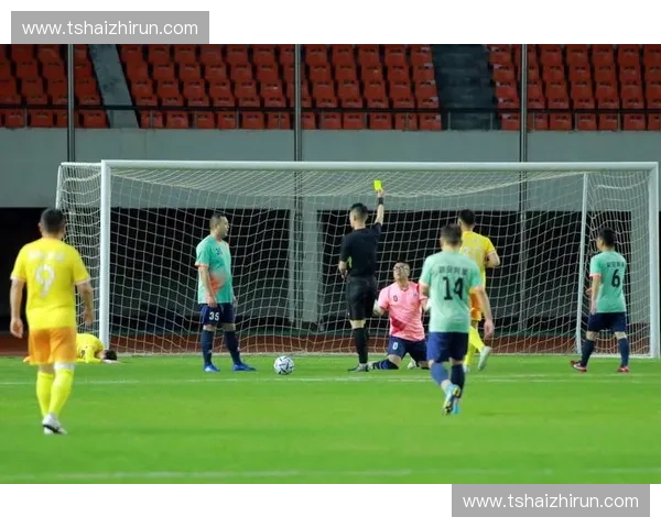 聚焦CUFN足球联赛:创新赛事模式与球队竞技水平的提升之路 聚焦CUFN足球联赛:创新赛事模式与球队竞技水平的提升之路